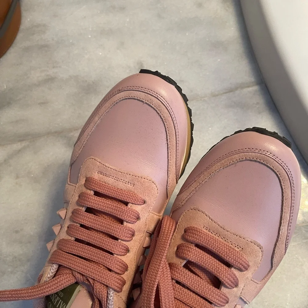 Valentino rockstud sneakers